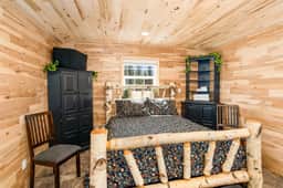 Ridge Cabin - Cozy Sauna Retreat - Image 4
