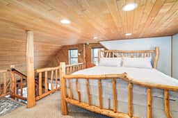Flowing Waters Log Home - Historic Charm, Modern Comfort - Image 2