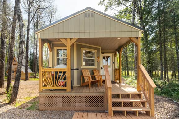 Flowing Waters Cabin - Tranquil Sauna Oasis - Image 2