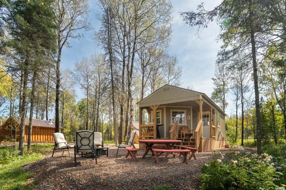 Flowing Waters Cabin - Tranquil Sauna Oasis - Image 1