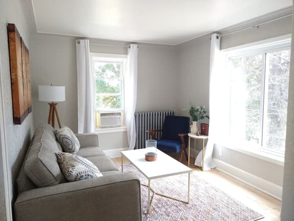The NorthShore Suite - Quaint Retreat - Image 1