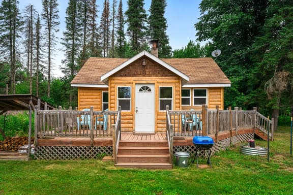 Whispering Pines Cabin - Sauna, ATV/Snowmobile trail access - Image 1
