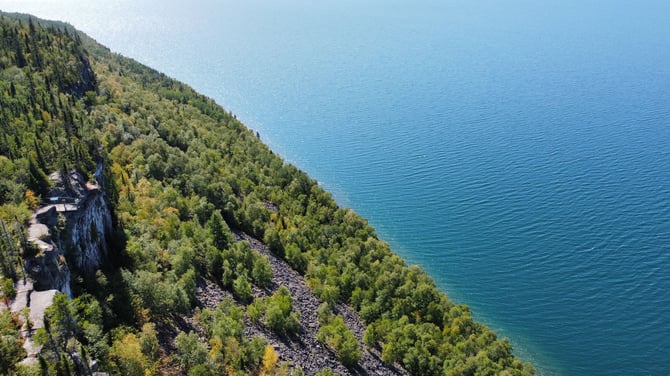 Best Time to Visit Minnesota’s North Shore (Month-by-Month Guide)